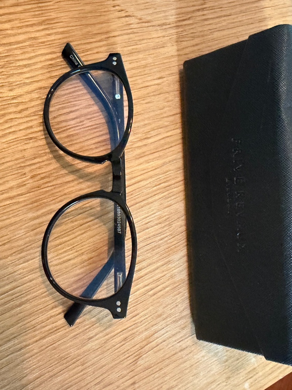 PRive Revaux glasses and case
